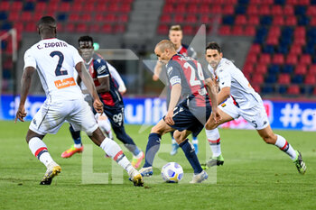 2021-05-12 - Rodrigo Palacio (Bologna) in azione - BOLOGNA FC VS GENOA CFC - ITALIAN SERIE A - SOCCER