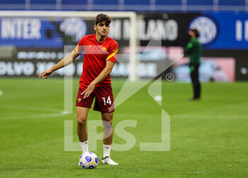 2021-05-12 - Gonzalo Villar of AS Roma warms up during the Serie A 2020/21 football match between FC Internazionale and AS Roma at Giuseppe Meazza Stadium, Milan, Italy on May 12, 2021 - Photo FCI / Fabrizio Carabelli - INTER - FC INTERNAZIONALE VS AS ROMA - ITALIAN SERIE A - SOCCER