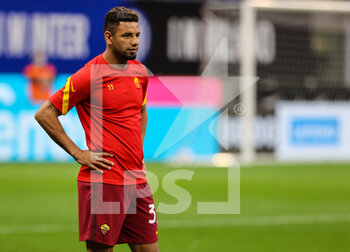 2021-05-12 - Bruno Peres of AS Roma warms up during the Serie A 2020/21 football match between FC Internazionale and AS Roma at Giuseppe Meazza Stadium, Milan, Italy on May 12, 2021 - Photo FCI / Fabrizio Carabelli - INTER - FC INTERNAZIONALE VS AS ROMA - ITALIAN SERIE A - SOCCER