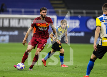 2021-05-12 - Bryan Cristante of AS Roma in action during the Serie A 2020/21 football match between FC Internazionale and AS Roma at Giuseppe Meazza Stadium, Milan, Italy on May 12, 2021 - Photo FCI / Fabrizio Carabelli - INTER - FC INTERNAZIONALE VS AS ROMA - ITALIAN SERIE A - SOCCER