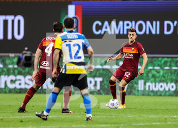 2021-05-12 - Stephan El Shaarawy of AS Roma in action during the Serie A 2020/21 football match between FC Internazionale and AS Roma at Giuseppe Meazza Stadium, Milan, Italy on May 12, 2021 - Photo FCI / Fabrizio Carabelli - INTER - FC INTERNAZIONALE VS AS ROMA - ITALIAN SERIE A - SOCCER