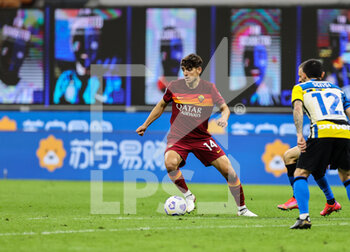 2021-05-12 - Gonzalo Villar of AS Roma in action during the Serie A 2020/21 football match between FC Internazionale and AS Roma at Giuseppe Meazza Stadium, Milan, Italy on May 12, 2021 - Photo FCI / Fabrizio Carabelli - INTER - FC INTERNAZIONALE VS AS ROMA - ITALIAN SERIE A - SOCCER