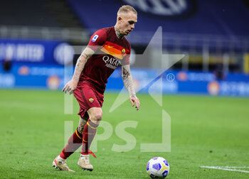 2021-05-12 - Rick Karsdorp of AS Roma in action during the Serie A 2020/21 football match between FC Internazionale and AS Roma at Giuseppe Meazza Stadium, Milan, Italy on May 12, 2021 - Photo FCI / Fabrizio Carabelli - INTER - FC INTERNAZIONALE VS AS ROMA - ITALIAN SERIE A - SOCCER