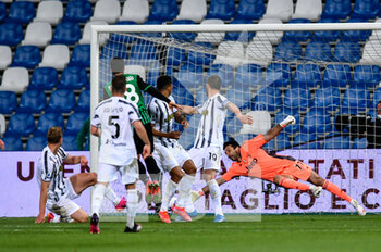 2021-05-12 - Giacomo Raspadori (US Sassuolo) scores a goal 1-2 - US SASSUOLO VS JUVENTUS FC - ITALIAN SERIE A - SOCCER