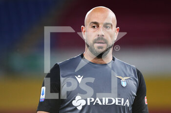 2021-05-15 - Pepe Reina goalkeeper of Lazio reacts during the Italian championship Serie A football match between AS Roma and SS Lazio on May 15, 2021 at Stadio Olimpico in Rome, Italy - Photo Federico Proietti / DPPI - AS ROMA VS SS LAZIO - ITALIAN SERIE A - SOCCER