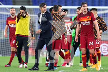 2021-05-15 - Paulo Fonseca head coach of Roma leaves the pitch at the end of the Italian championship Serie A football match between AS Roma and SS Lazio on May 15, 2021 at Stadio Olimpico in Rome, Italy - Photo Federico Proietti / DPPI - AS ROMA VS SS LAZIO - ITALIAN SERIE A - SOCCER