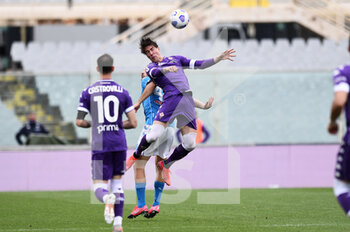 2021-05-16 - Dusan Vlhaovic (ACF Fiorentina) in azione contrastato da Kostas Manolas (Napoli SSC) - ACF FIORENTINA VS SSC NAPOLI - ITALIAN SERIE A - SOCCER