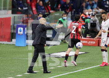 2021-05-16 - Head Coach of AC Milan Stefano Pioli reacts from the bench during the Serie A 2020/21 football match between AC Milan vs Cagliari Calcio at Giuseppe Meazza Stadium, Milan, Italy on May 16, 2021 - Photo FCI / Fabrizio Carabelli - AC MILAN VS CAGLIARI CALCIO - ITALIAN SERIE A - SOCCER
