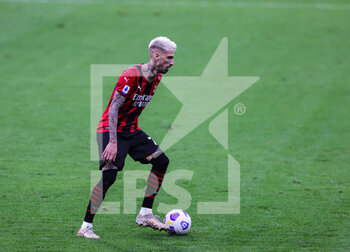 2021-05-16 - Samu Castillejo of AC Milan in action during the Serie A 2020/21 football match between AC Milan vs Cagliari Calcio at Giuseppe Meazza Stadium, Milan, Italy on May 16, 2021 - Photo FCI / Fabrizio Carabelli - AC MILAN VS CAGLIARI CALCIO - ITALIAN SERIE A - SOCCER