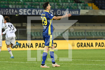 2021-05-17 - La delusione di Nikola Kalinic (Verona) dopo aver colpito la traversa - HELLAS VERONA VS BOLOGNA FC - ITALIAN SERIE A - SOCCER