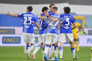2021-05-22 - I giocatori della Sampdoria, esultano, dopo la rete del 1 a0 - SAMPDORIA VS PARMA - ITALIAN SERIE A - SOCCER