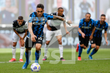2021-05-23 - Lautaro Martinez (FC Internazionale) penalty - INTER - FC INTERNAZIONALE VS UDINESE CALCIO - ITALIAN SERIE A - SOCCER