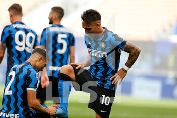 2021-05-23 - Lautaro Martinez (FC Internazionale) celebrates after scoring the 3-0 goal with Achraf Hakimi (FC Internazionale) - INTER - FC INTERNAZIONALE VS UDINESE CALCIO - ITALIAN SERIE A - SOCCER