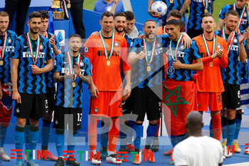 2021-05-23 - FC Internazionale players celebrating the 19th Italian championship (Scudetto) - INTER - FC INTERNAZIONALE VS UDINESE CALCIO - ITALIAN SERIE A - SOCCER