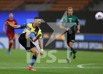 2021-06-01 - Alexis Sanchez of FC Internazionale during the Serie A 2020/21 season of FC Internazionale at Giuseppe Meazza Stadium in Milan, Italy - Photo FCI / Fabrizio Carabelli - INTER - FC INTERNAZIONALE SEASON 2020/2021 (ARCHIVES) - ITALIAN SERIE A - SOCCER