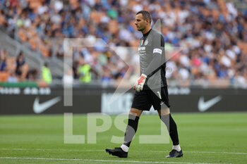 2021-08-21 - Samir Handanovic of FC Internazionale during the Serie A 2021/22 football match between FC Internazionale and Genoa CFC at Giuseppe Meazza Stadium, Milan, Italy on August 21, 2021 - Photo FCI / Fabrizio Carabelli - INTER - FC INTERNAZIONALE VS GENOA CFC - ITALIAN SERIE A - SOCCER