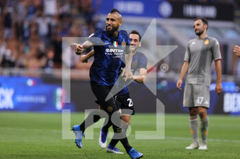 2021-08-21 - Arturo Vidal of FC Internazionale scores a goal during the Serie A 2021/22 football match between FC Internazionale and Genoa CFC at Giuseppe Meazza Stadium, Milan, Italy on August 21, 2021 - Photo FCI / Fabrizio Carabelli - INTER - FC INTERNAZIONALE VS GENOA CFC - ITALIAN SERIE A - SOCCER