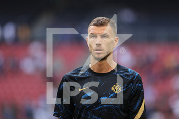 2021-08-21 - Edin Dzeko of FC Internazionale during the Serie A 2021/22 football match between FC Internazionale and Genoa CFC at Giuseppe Meazza Stadium, Milan, Italy on August 21, 2021 - Photo FCI / Fabrizio Carabelli - INTER - FC INTERNAZIONALE VS GENOA CFC - ITALIAN SERIE A - SOCCER