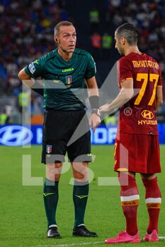 2021-08-22 - Luca Pairetto referee seen in action during the  Italian Football Championship League A 2021/2022 match between AS Roma vs ACF Fiorentina at the Olimpic Stadium in Rome. - AS ROMA VS ACF FIORENTINA - ITALIAN SERIE A - SOCCER
