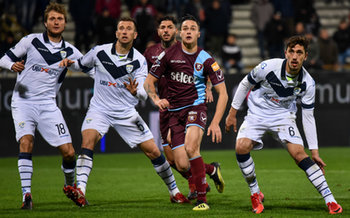 2018-12-10 - Mischia in area su calcio d'angolo Romagnoli Gastaldello Ndoj - SALERNITANA VS BRESCIA 1-3 - ITALIAN SERIE B - SOCCER