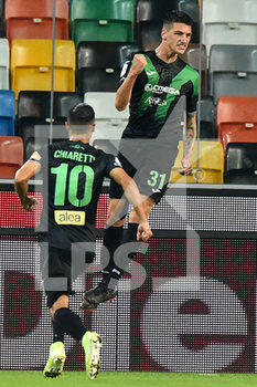 2019-09-24 - Michele Camporese del Pordenone esulta con i suoi compagni dopo aver segnato il gol del pareggio. - PORDENONE VS BENEVENTO - ITALIAN SERIE B - SOCCER