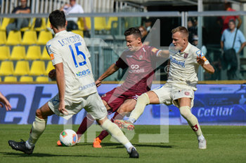 2019-10-05 - Davide Marsura (L) calcia in porta il gol del vantaggio del Livorno 1 a 0 - LIVORNO VS CHIEVO - ITALIAN SERIE B - SOCCER