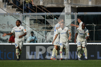 2019-10-05 - I giocatori del Chievo festeggiano il gol pareggio 1 a 1 - LIVORNO VS CHIEVO - ITALIAN SERIE B - SOCCER