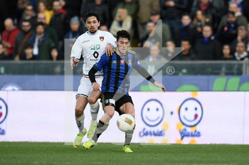 2019-12-22 - Samuele Birindelli contrastato da un giocatore del Cosenza - PISA VS COSENZA - ITALIAN SERIE B - SOCCER