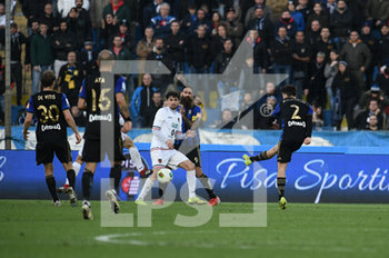2019-12-22 - Samuele Birindelli segna il gol del Pisa con un tiro da fuori area - PISA VS COSENZA - ITALIAN SERIE B - SOCCER