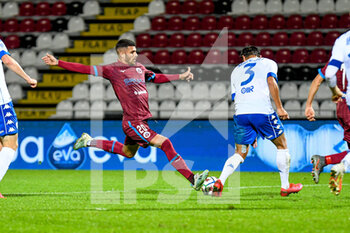 2020-10-04 - Il tiro di Mario Gargiulo (Cittadella) del gol del 3 a 0 - CITTADELLA VS BRESCIA - ITALIAN SERIE B - SOCCER