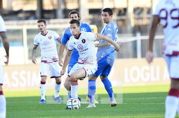 2020-11-07 - Lorenzo Crisetig of Reggina 1914 in action against Filipp Bandinelli of Empoli FC - EMPOLI VS REGGINA - ITALIAN SERIE B - SOCCER