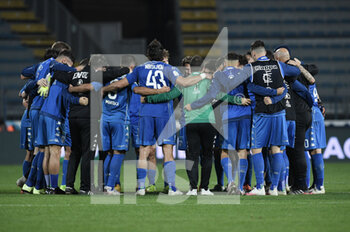 2020-11-07 - Players of Empoli FC celebrate the victory - EMPOLI VS REGGINA - ITALIAN SERIE B - SOCCER