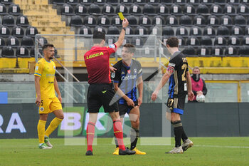 2020-11-28 - Yellow card for Gaetano Masucci (Pisa) - PISA VS CITTADELLA - ITALIAN SERIE B - SOCCER
