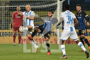 2020-12-15 - Danilo Soddimo (Pisa) in ation against Cristian Galano (Pescara) - PISA VS PESCARA - ITALIAN SERIE B - SOCCER