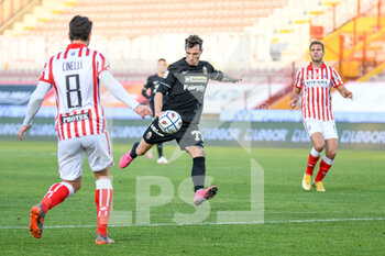 2020-12-19 - Marcel Buchel (Ascoli) tries to score a goal - VICENZA VS ASCOLI - ITALIAN SERIE B - SOCCER