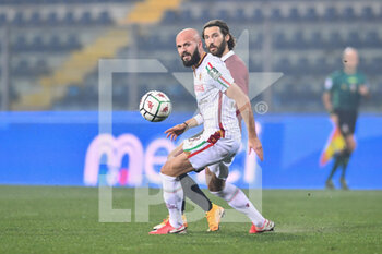 2020-12-22 - Arlind Ajeti (Reggiana) and Leonardo Mancuso (Empoli) - EMPOLI FC VS AC REGGIANA - ITALIAN SERIE B - SOCCER