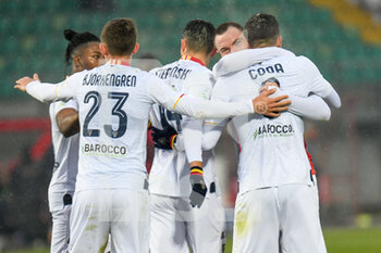 2020-12-30 - Massimo Coda (Lecce) celebrates after scoring a goal with teammates - AS CITTADELLA VS US LECCE - ITALIAN SERIE B - SOCCER