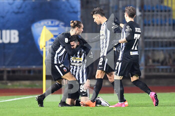 2020-12-30 - Ascoli players celebrate after the goal - EMPOLI VS ASCOLI - ITALIAN SERIE B - SOCCER