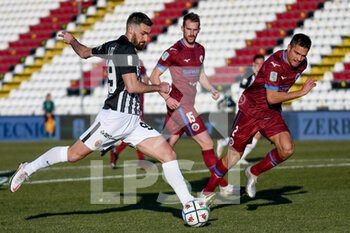 2021-01-16 - Riad Bajic (Ascoli) tries to score a goal - AS CITTADELLA VS ASCOLI CALCIO - ITALIAN SERIE B - SOCCER