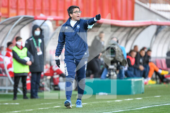 2021-03-20 - Gianluca Grassadonia (Coach Pescara) gestures - LR VICENZA VS PESCARA CALCIO - ITALIAN SERIE B - SOCCER