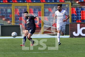 2021-04-05 - Daniele Sciaudone (Cosenza Calcio) Gianluca Gaetano (US Cremonese) - COSENZA CALCIO VS US CREMONESE - ITALIAN SERIE B - SOCCER