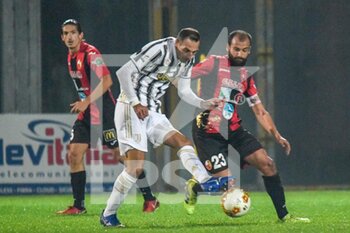 2020-10-25 - Michele Troiano (Juventus U23) e Matteo Meucci (Lucchese) - LUCCHESE VS JUVENTUS U23 - ITALIAN SERIE C - SOCCER