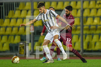 2020-11-04 - Alejandro Jose Marqués (Juventus U23) e Antonio Porcino (Livorno) - LIVORNO VS JUVENTUS U23 - ITALIAN SERIE C - SOCCER