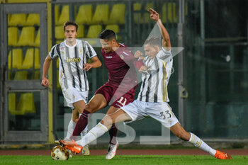 2020-11-04 - Mendes Murilo (Livorno) e Daniel Leo (Juventus U23) - LIVORNO VS JUVENTUS U23 - ITALIAN SERIE C - SOCCER