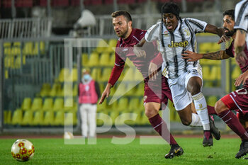 2020-11-04 - Davide Agazzi (Livorno) e Franco Tongya (Juventus U23) - LIVORNO VS JUVENTUS U23 - ITALIAN SERIE C - SOCCER