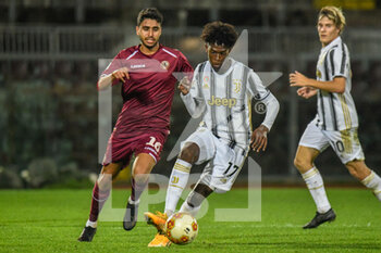 2020-11-04 - Félix Andrade Sanches Correia (Juventus U23) e Hamza Haoudi (Livorno) - LIVORNO VS JUVENTUS U23 - ITALIAN SERIE C - SOCCER