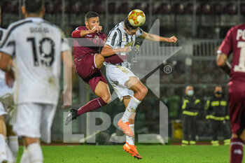 2020-11-04 - Hamza Haoudi (Livorno) falloso su Daniel Leo (Juventus U23) - LIVORNO VS JUVENTUS U23 - ITALIAN SERIE C - SOCCER