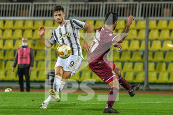 2020-11-04 - Alejandro Jose Marqués (Juventus U23) al tiro - LIVORNO VS JUVENTUS U23 - ITALIAN SERIE C - SOCCER