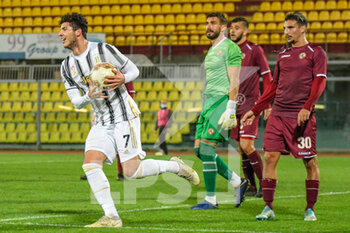 2020-11-04 - Elia Petrelli (Juventus U23) festeggia il gol del pari - LIVORNO VS JUVENTUS U23 - ITALIAN SERIE C - SOCCER