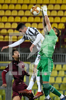 2020-11-04 - Luca Coccolo (Juventus U23) falloso su Giuseppe Stancampiano (Livorno) - LIVORNO VS JUVENTUS U23 - ITALIAN SERIE C - SOCCER